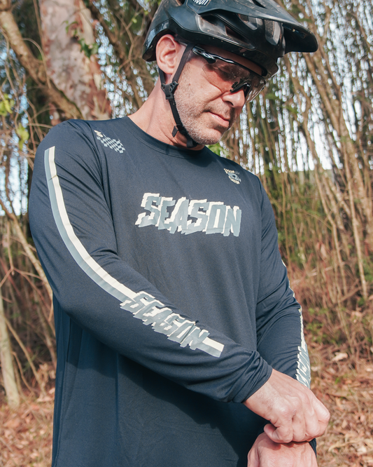 Camisa Trail - Retro Black - Manga Longa