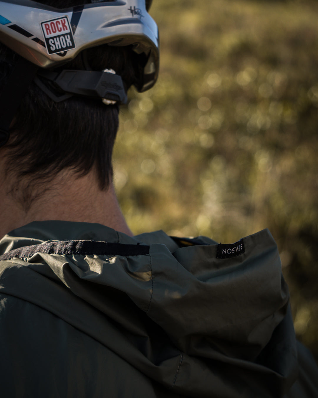 Corta Vento Canguru - Army Green