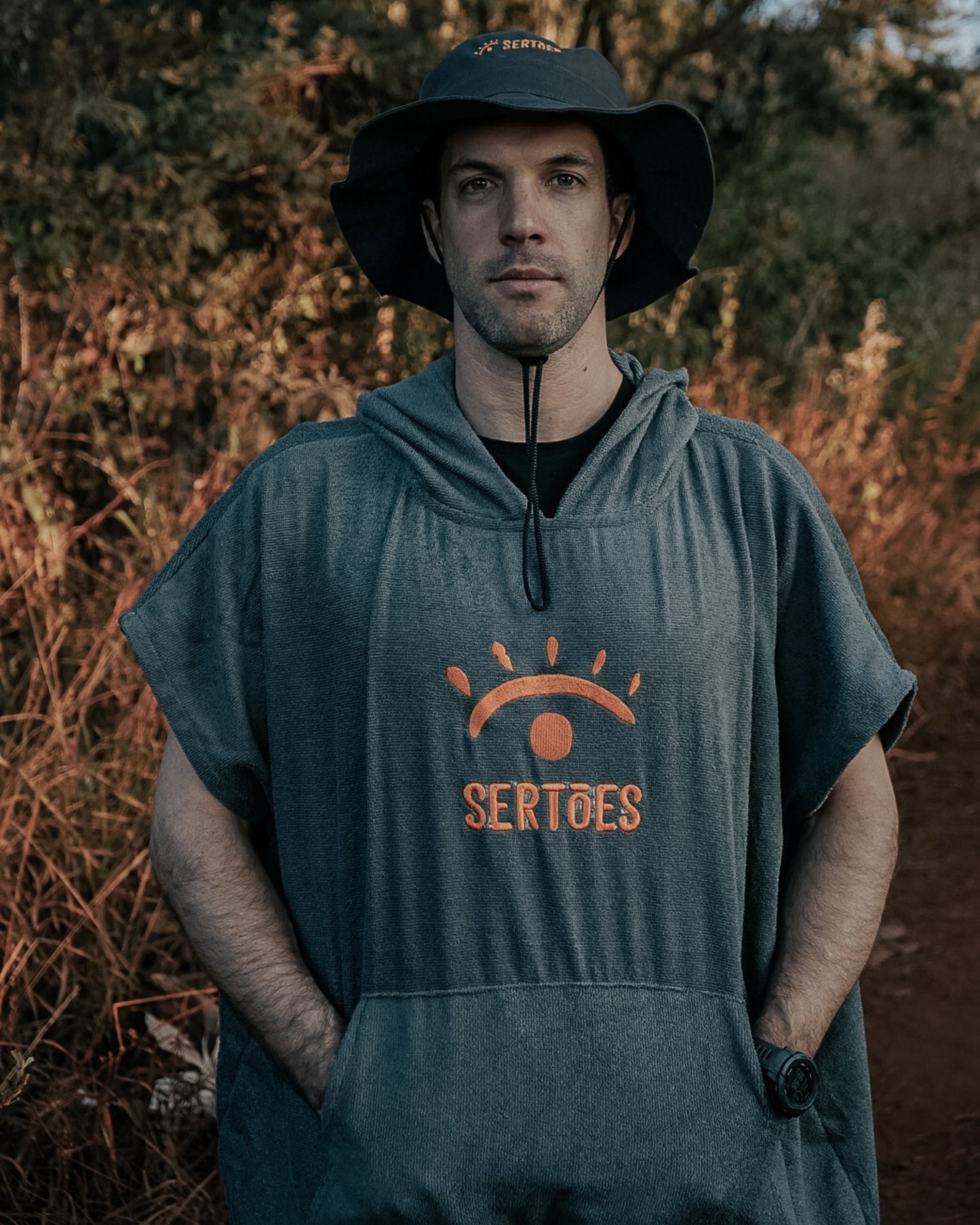 Poncho Season x Sertões