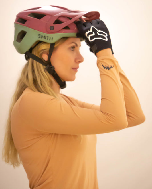 Camisa Trail Feminina - EVO - Manga Longa - Terra