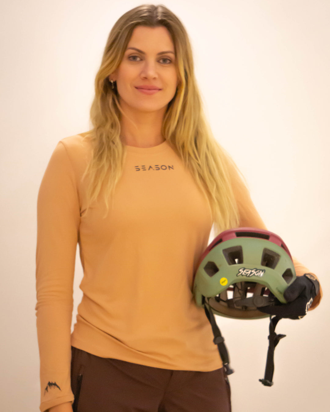 Camisa Trail Feminina - EVO - Manga Longa - Terra