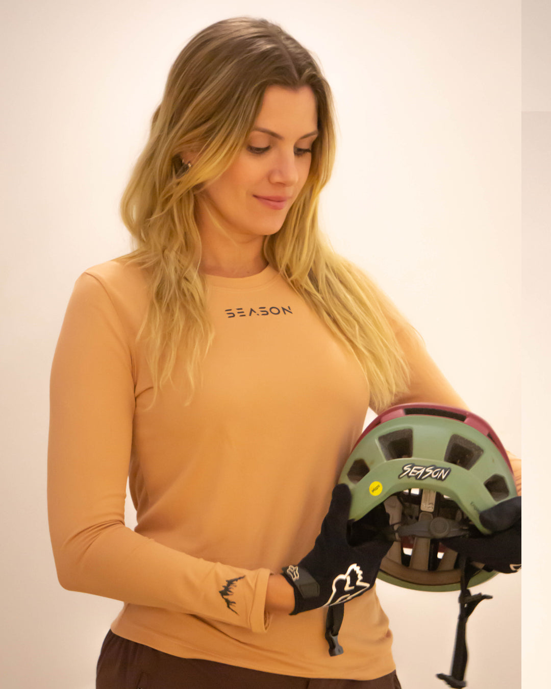 Camisa Trail Feminina - EVO - Manga Longa - Terra