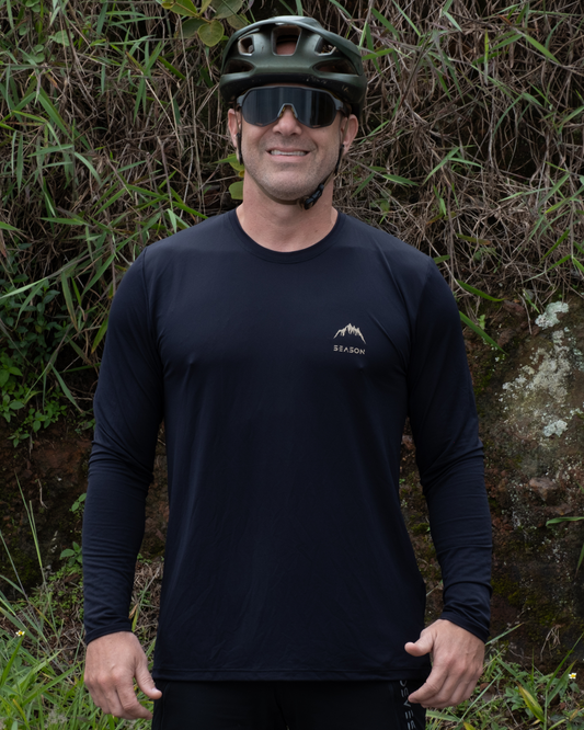 Camisa Trail - Essential Black - Manga Longa