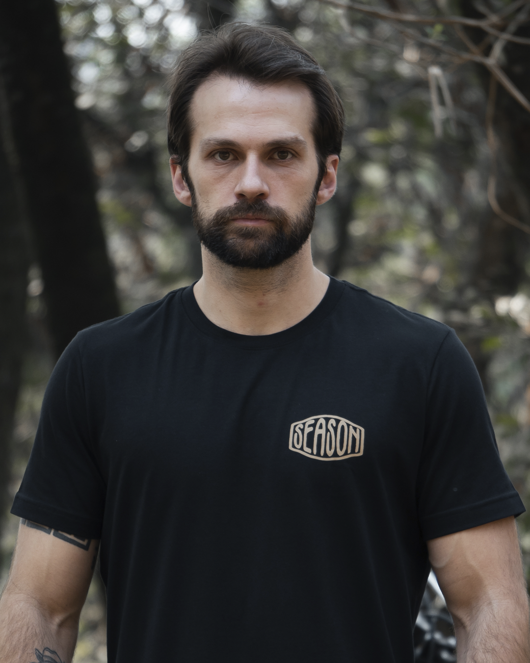Camiseta Classic Season - Black/Khaki