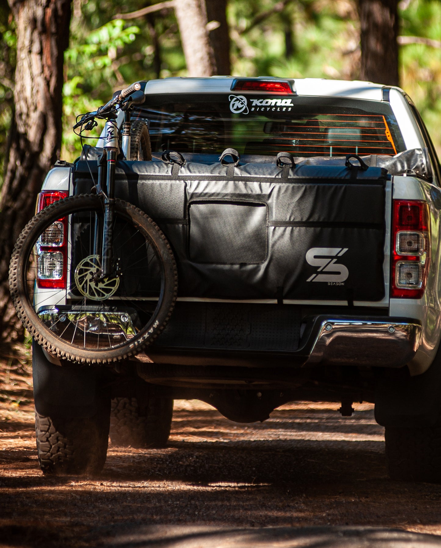 Truckpad Bike Season EVO- LARGE -All Black