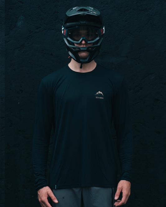 Camisa Trail - Essential Black - Manga Longa