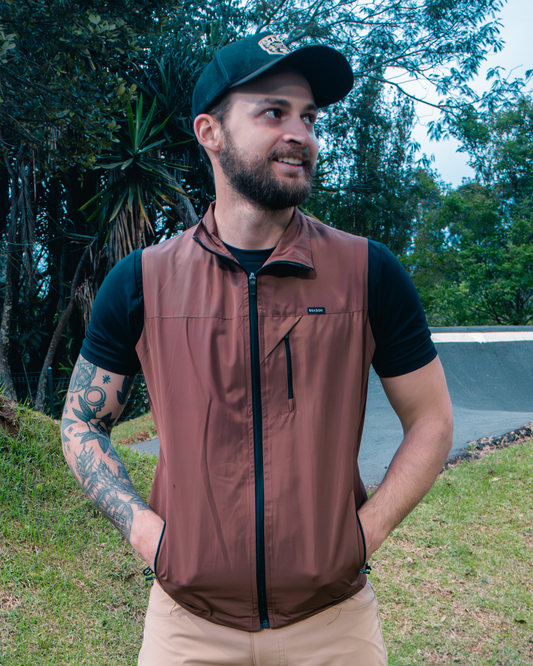Colete Windbreaker Season - Dark Brown