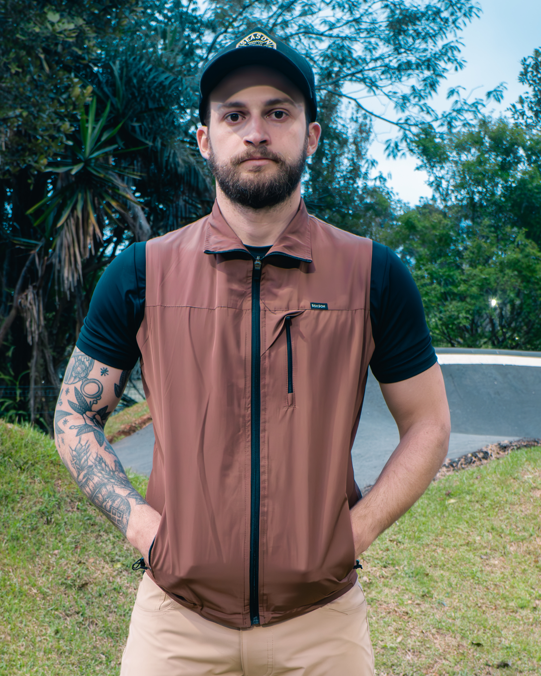 Colete Windbreaker Season - Dark Brown