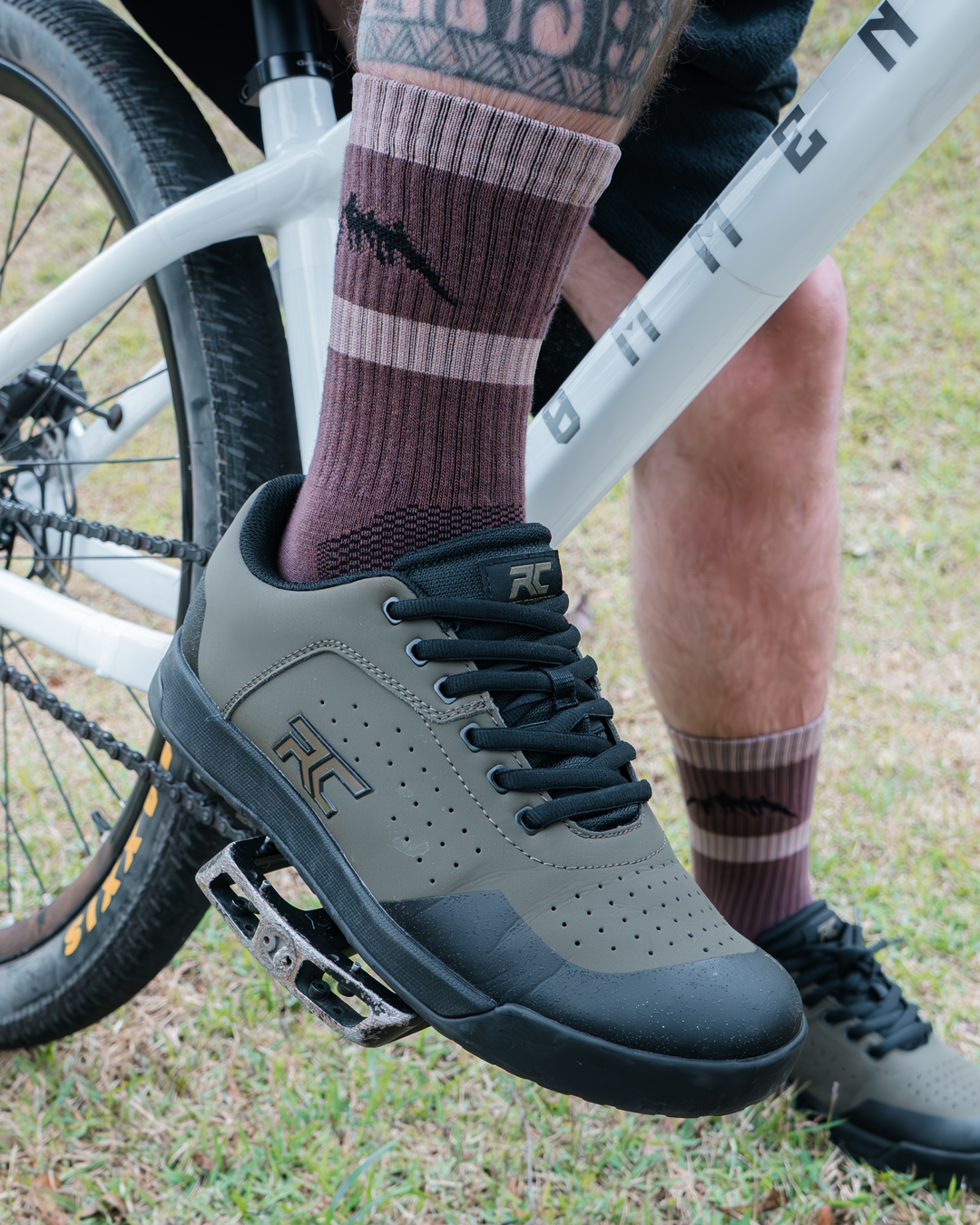 Meia Mountain - Castanho